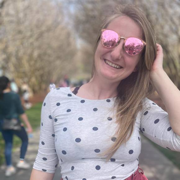 Meet your Posher, Molly - Picture 1 of 1